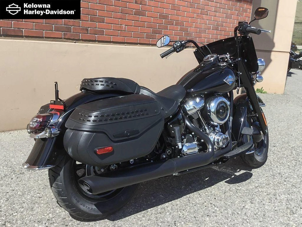 2026 Harley-davidson Flhc - Heritage Classic alt