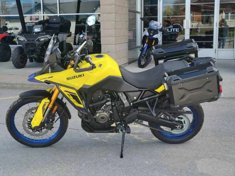 2026 Suzuki 2025 V-strom 800de alt