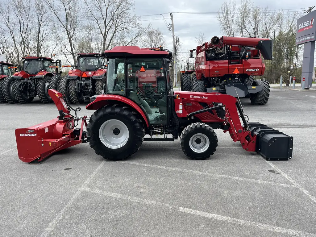 2024 Mahindra 2660 CAB