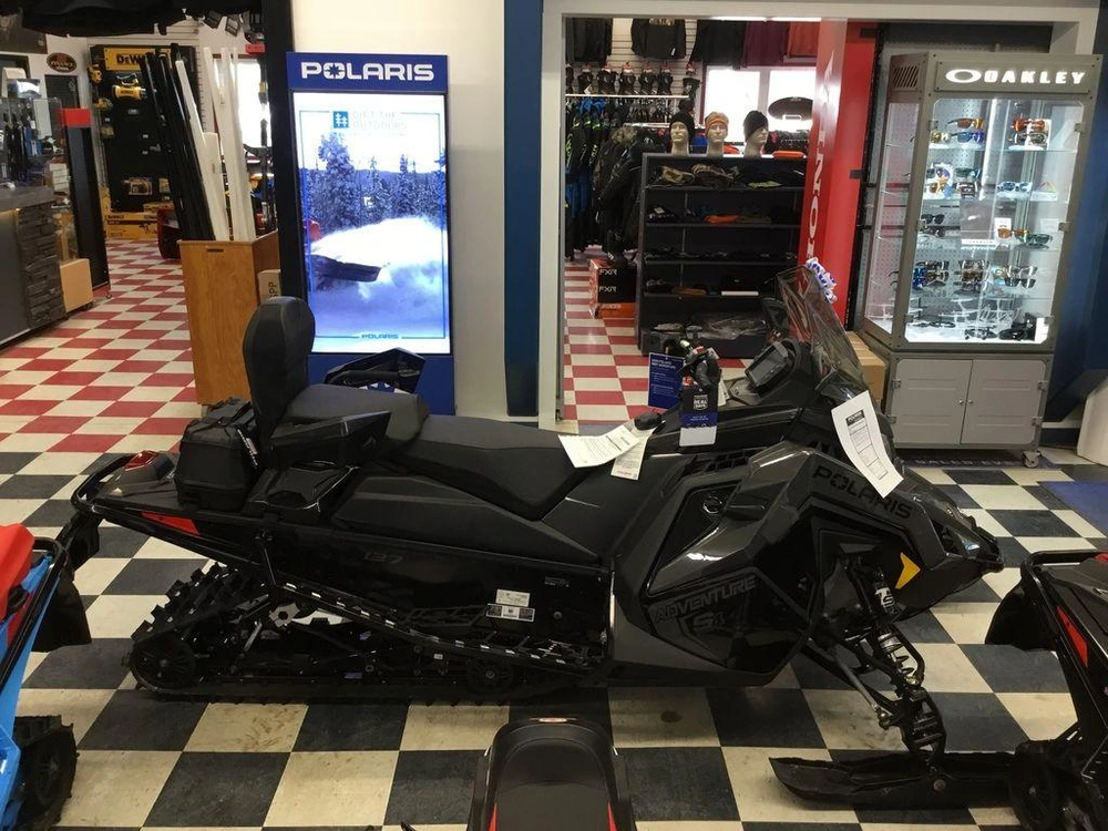 2025 Polaris Prostar S4 Indy Adventure 137 Storm Gray / Indy Red alt