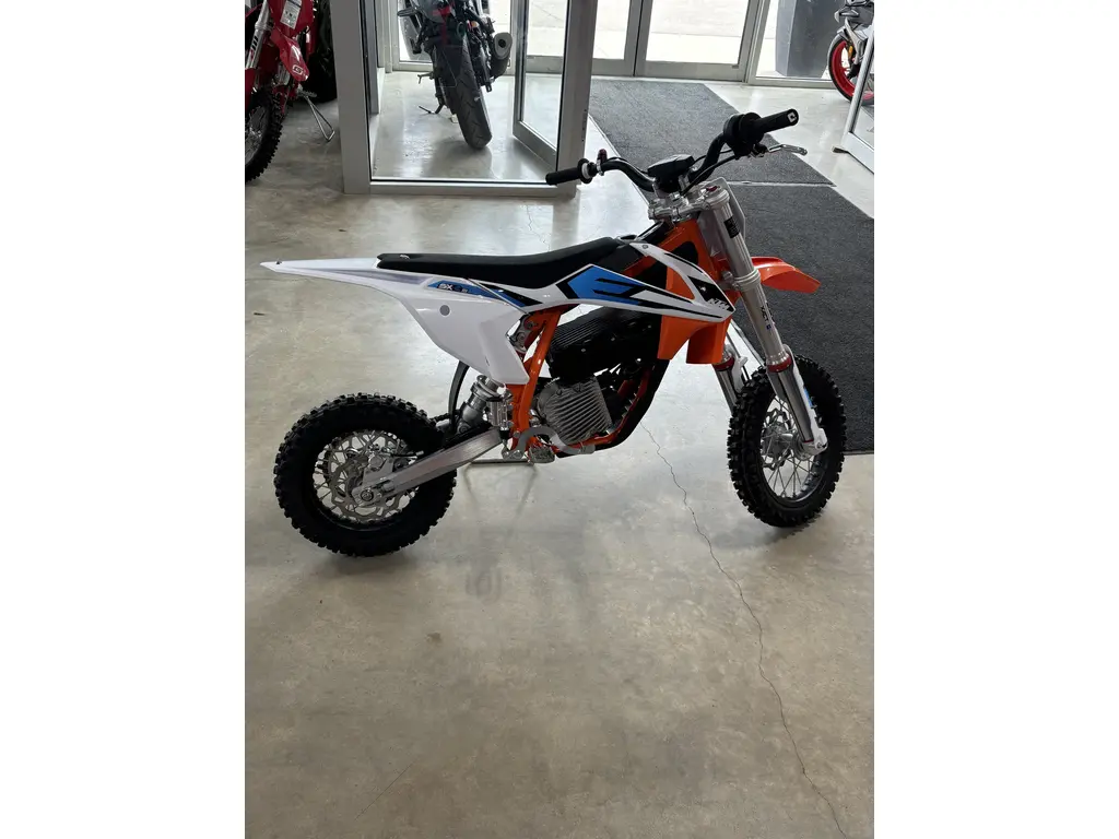 2022 KTM SXE-5