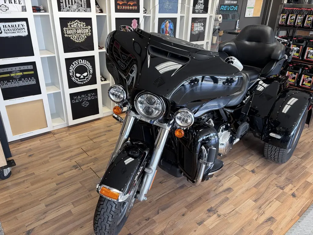 Harley-Davidson FLHTCUTG Tri Glide Ultra 2019