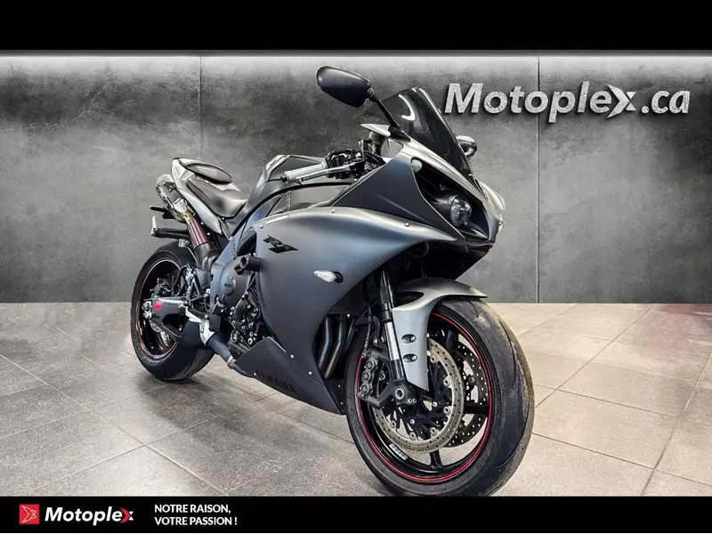 2013 Yamaha R1 *YOSHIMURA* thumbnail 2