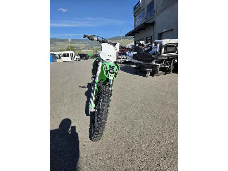 2018 Kawasaki KX450 thumbnail 4