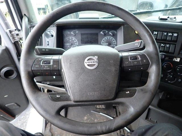 Volvo Vnl760 2019