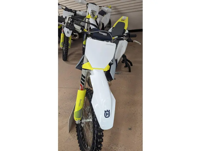 2024 Husqvarna Motorcycles TC 250 thumbnail 7