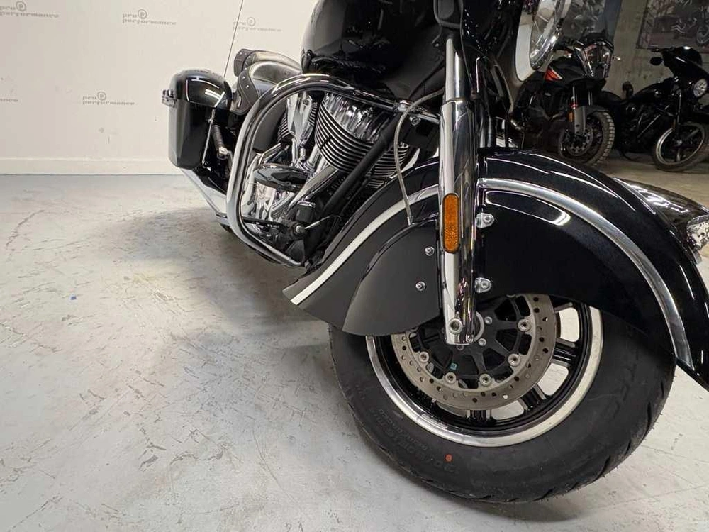 Indian Motorcycle Chieftain 2017 alt