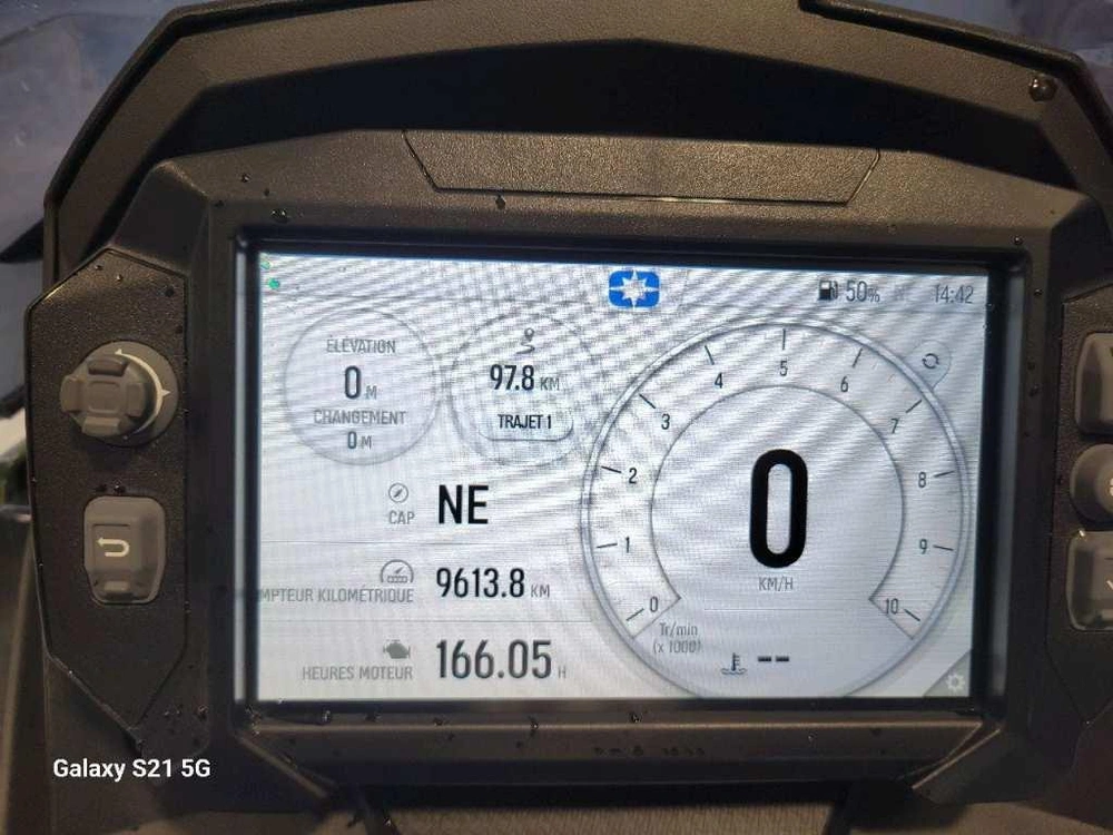 Polaris 850 Sb Assault 146 Es 2024 alt