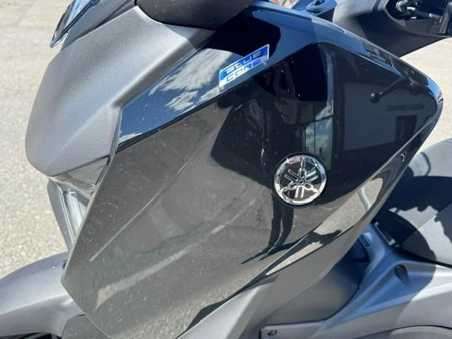 Yamaha Xmax 2025 alt