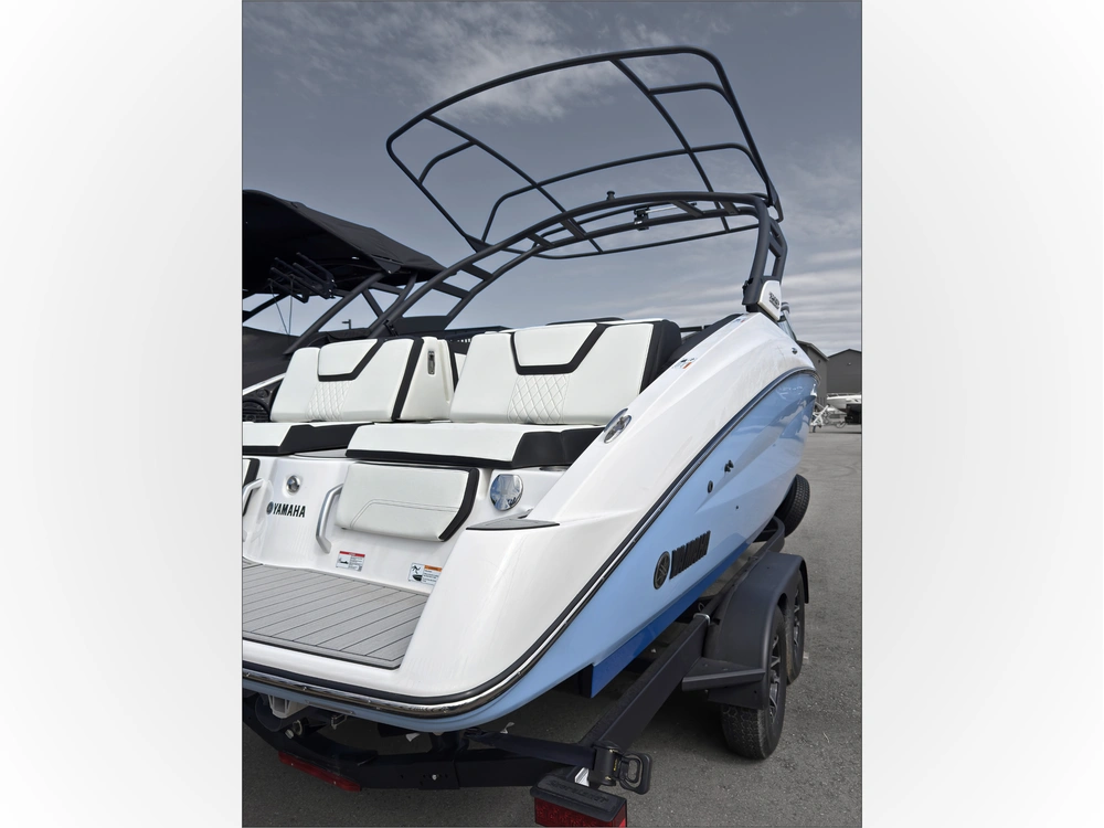 2026 Yamaha 252sd alt