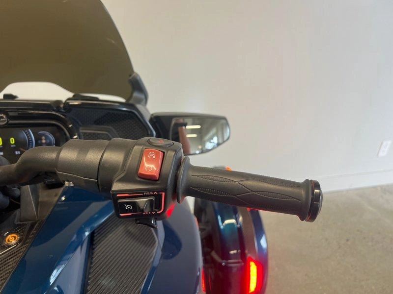 2023 Can-am Spyder Roadster F3-t alt