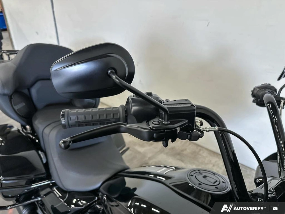2026 Harley-davidson Road Glide Limited alt