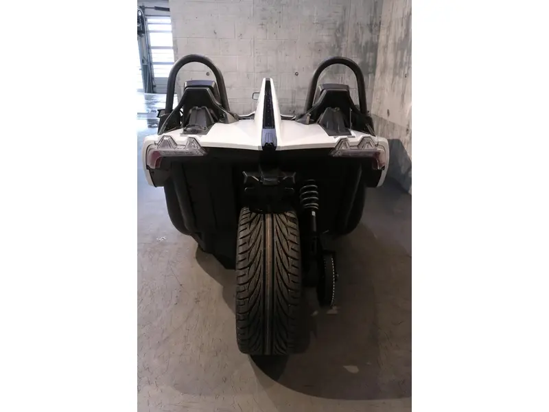 Polaris Slingshot SL AUTODRIVE 2026