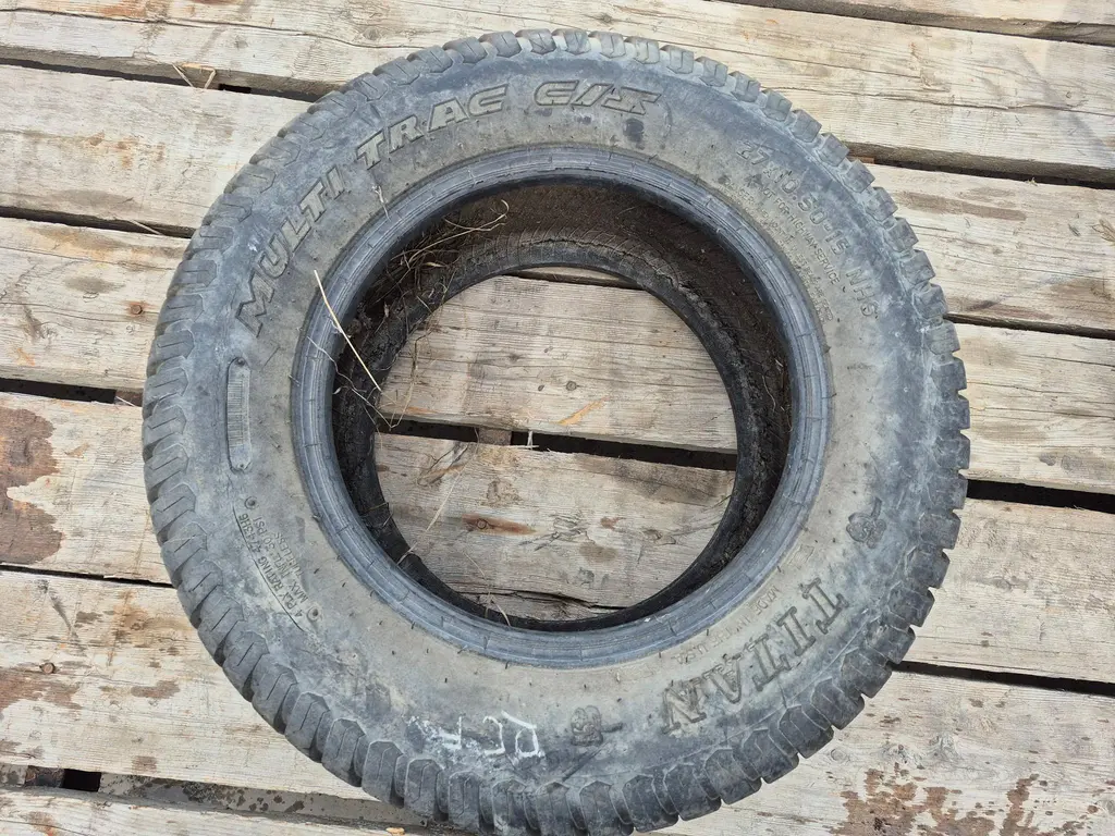2018 TITAN 27X10.50-15