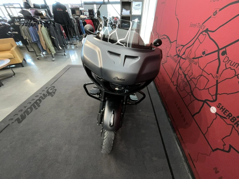 Indian Motorcycle Challenger Dark Horse 2026 alt