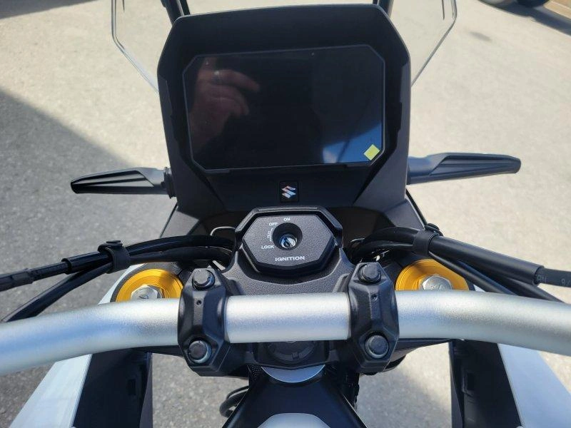 2026 Suzuki V-strom 800de alt