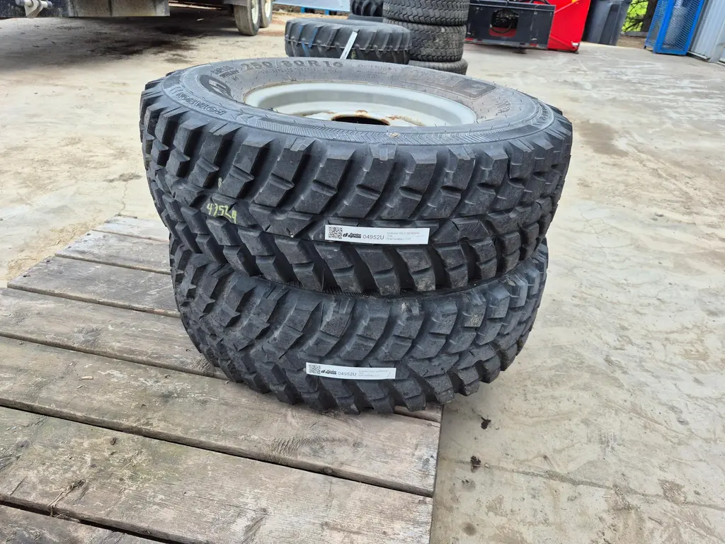 Nokian 250/80R16 2023