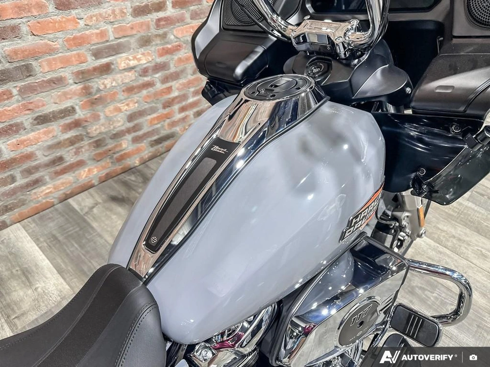2026 Harley-davidson Road Glide alt