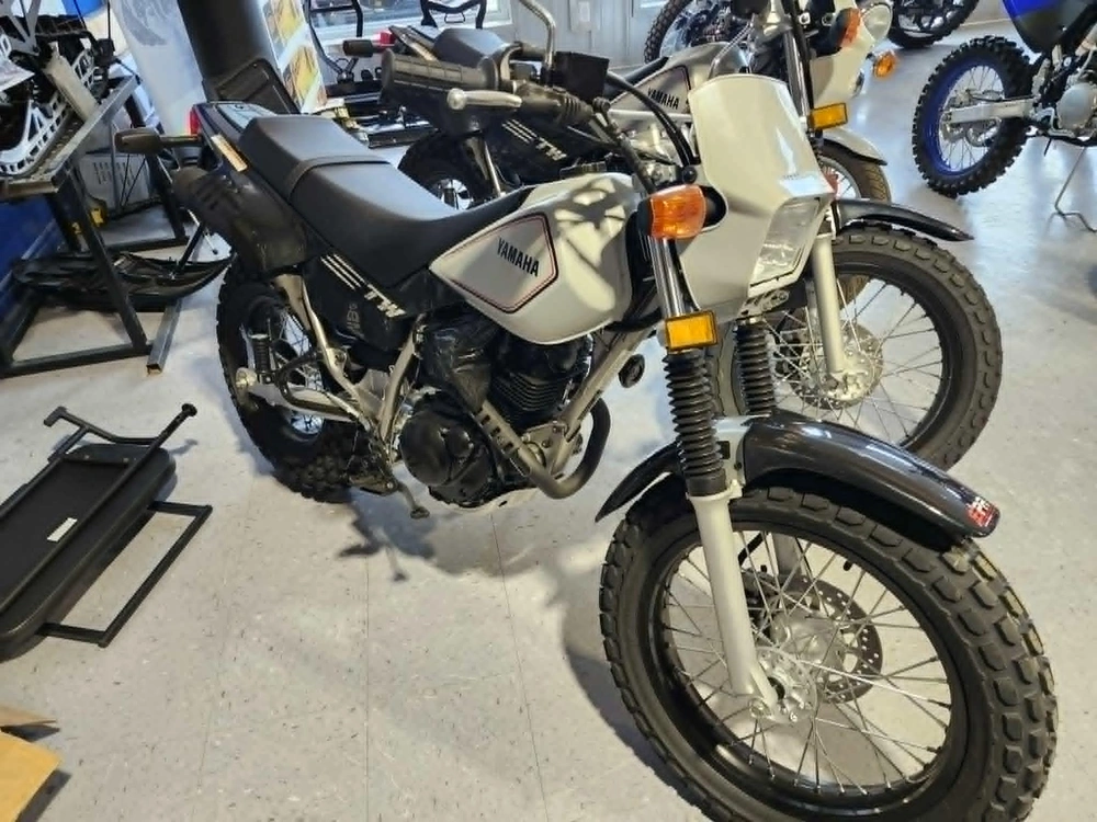 Yamaha Tw200sg 2025 alt