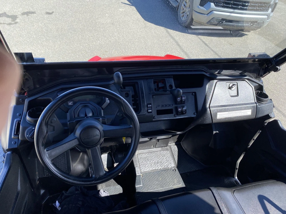 Honda Pioneer 1000-3 2021 alt