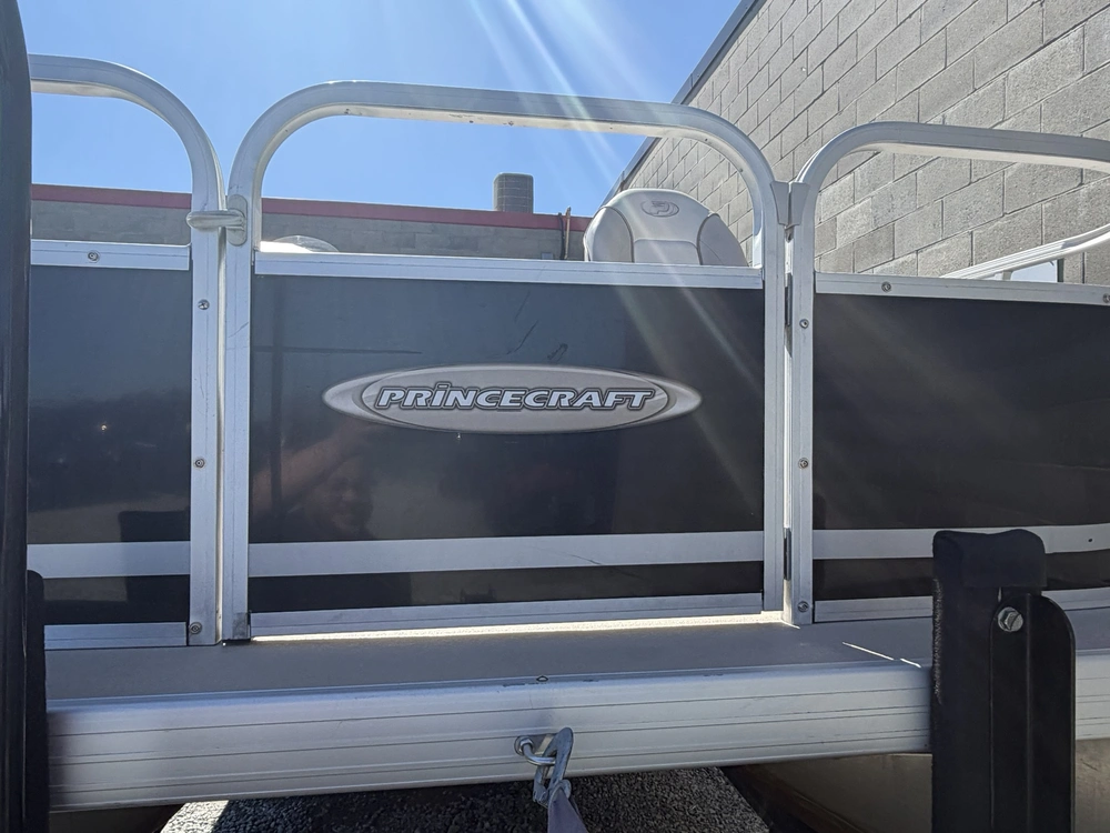 2012 Princecraft Vectra 19 2s alt