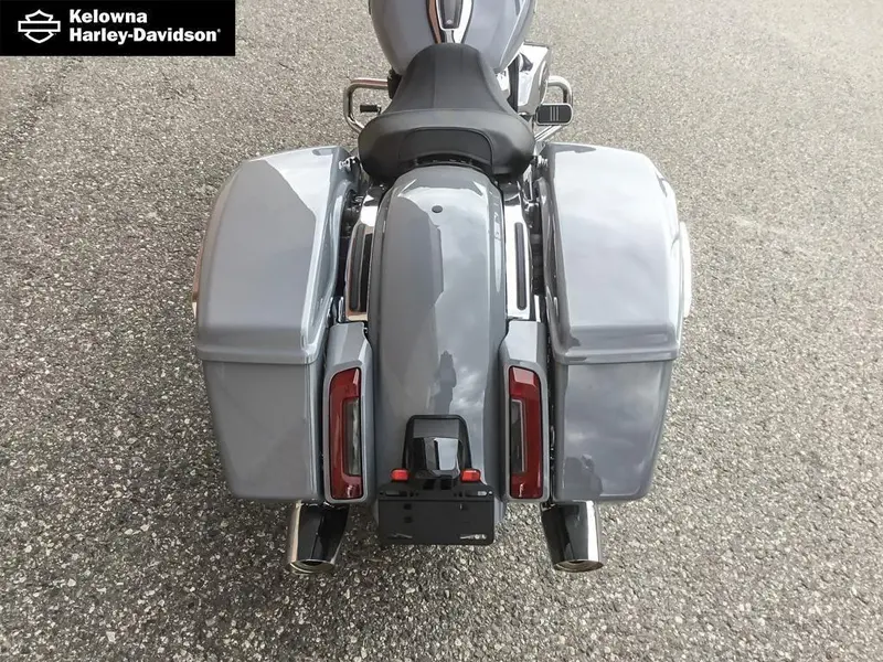 2026 Harley-Davidson FLHX - Street Glide® thumbnail 13