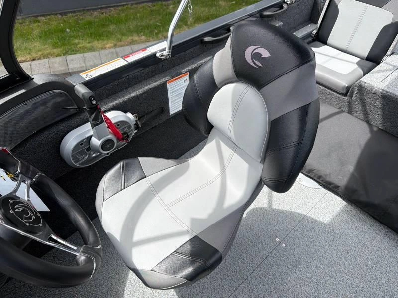 Crestliner 1750 Hawk Wt Jumpseat Argent 2026 alt