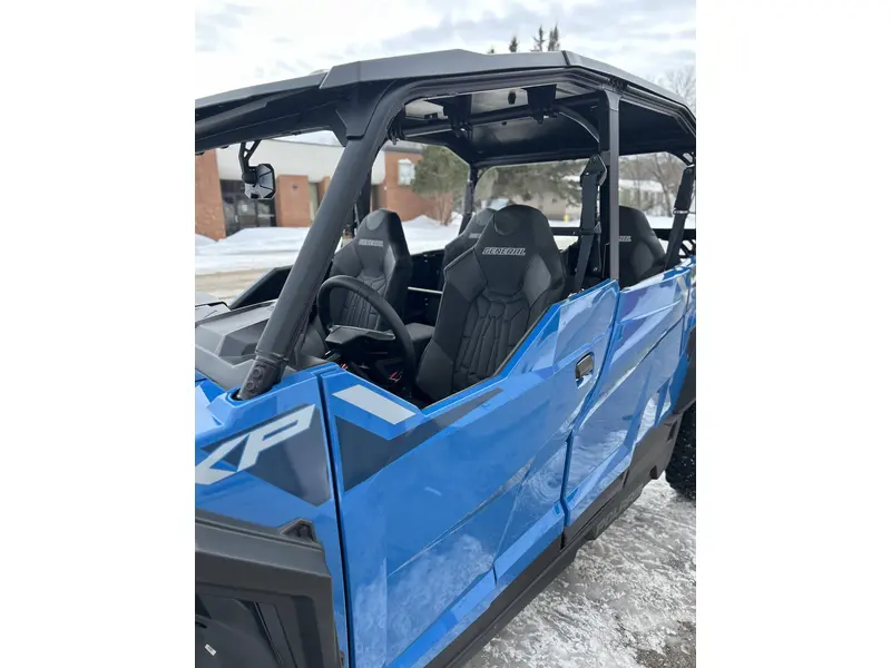 2026 Polaris GENERAL® XP 4 1000 Premium thumbnail 6