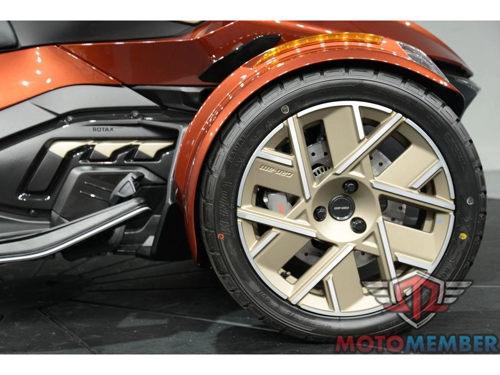 2026 Can-am Spyder Rt Sea-to-sky alt