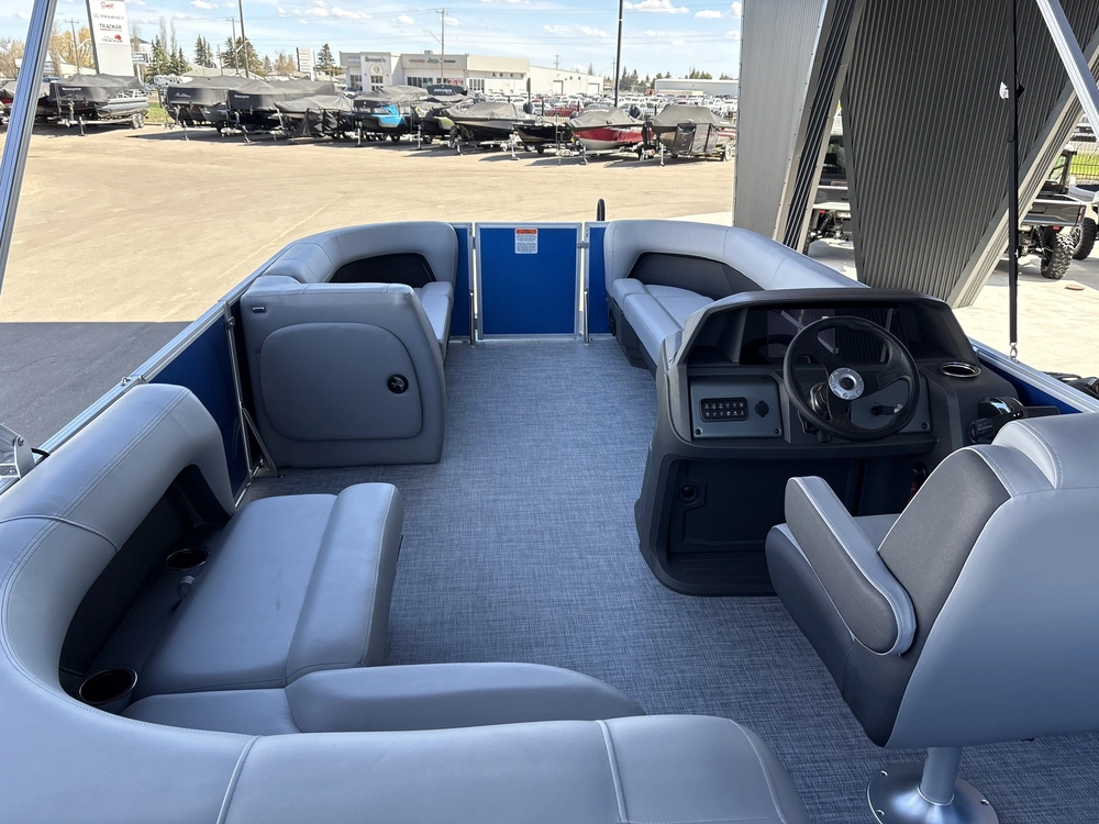 2026 Sun Tracker Party Barge® 18 Dlx-b086947 60 Elpt Four Stroke alt