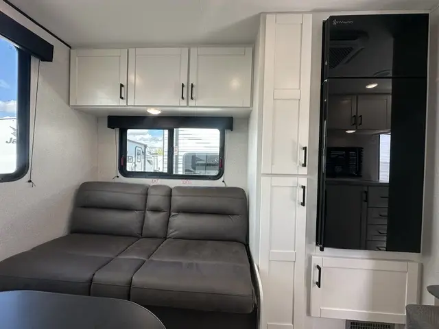 2026 Jayco JAY FLIGHT SLX 210QB