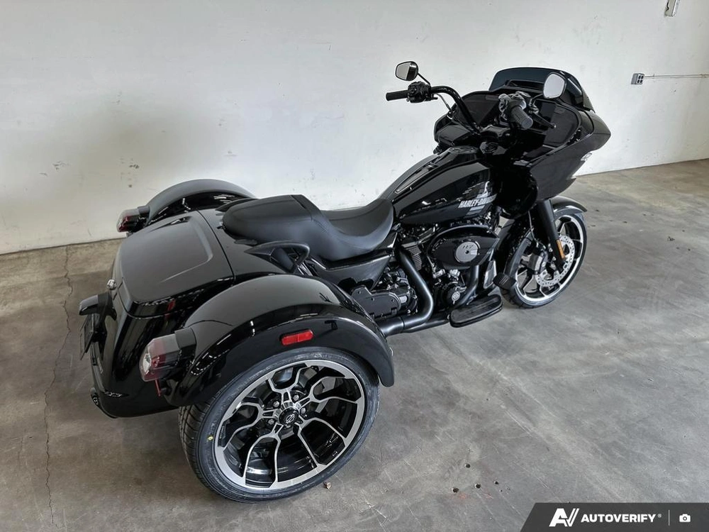 2026 Harley-davidson Road Glide 3 alt
