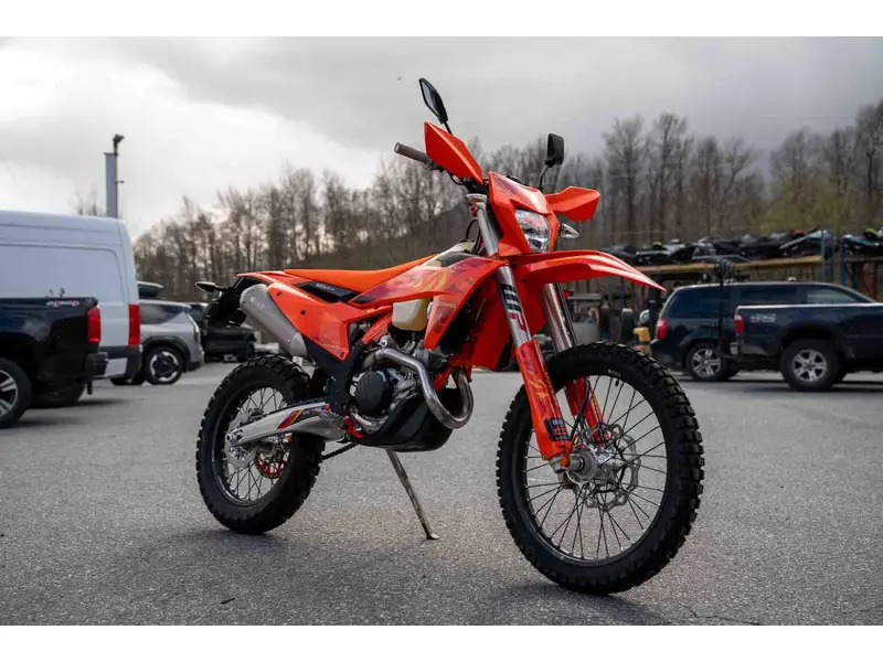 2025 KTM 500 EXC-F SIX DAYS thumbnail 2