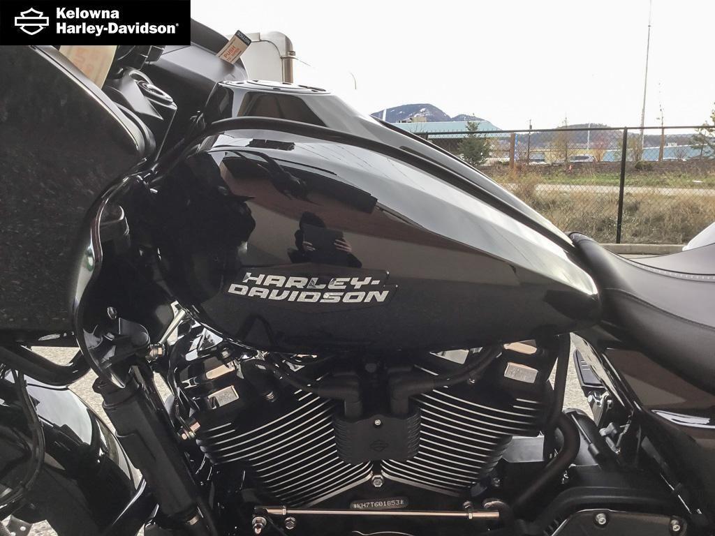 2026 Harley-Davidson FLTRX - Road Glide® thumbnail 24