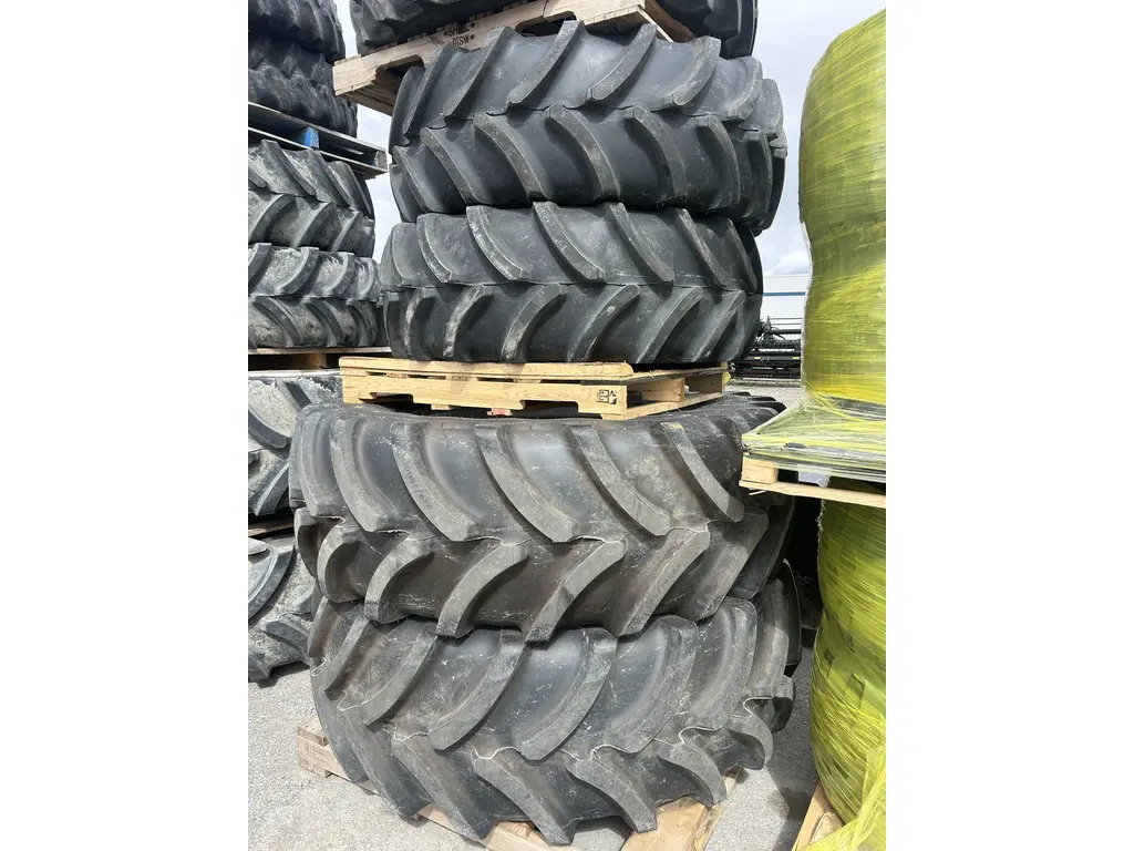 Firestone Maxi-Traction 620/70R42 et 480/70R30 2025