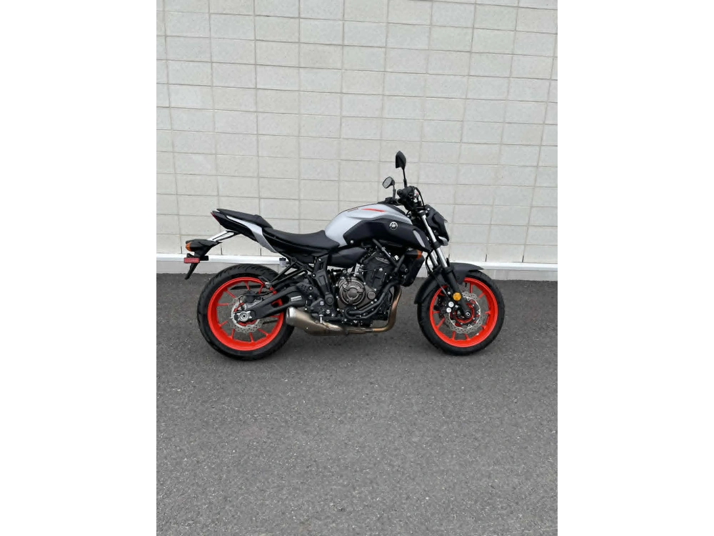 2019 Yamaha Mt07 alt