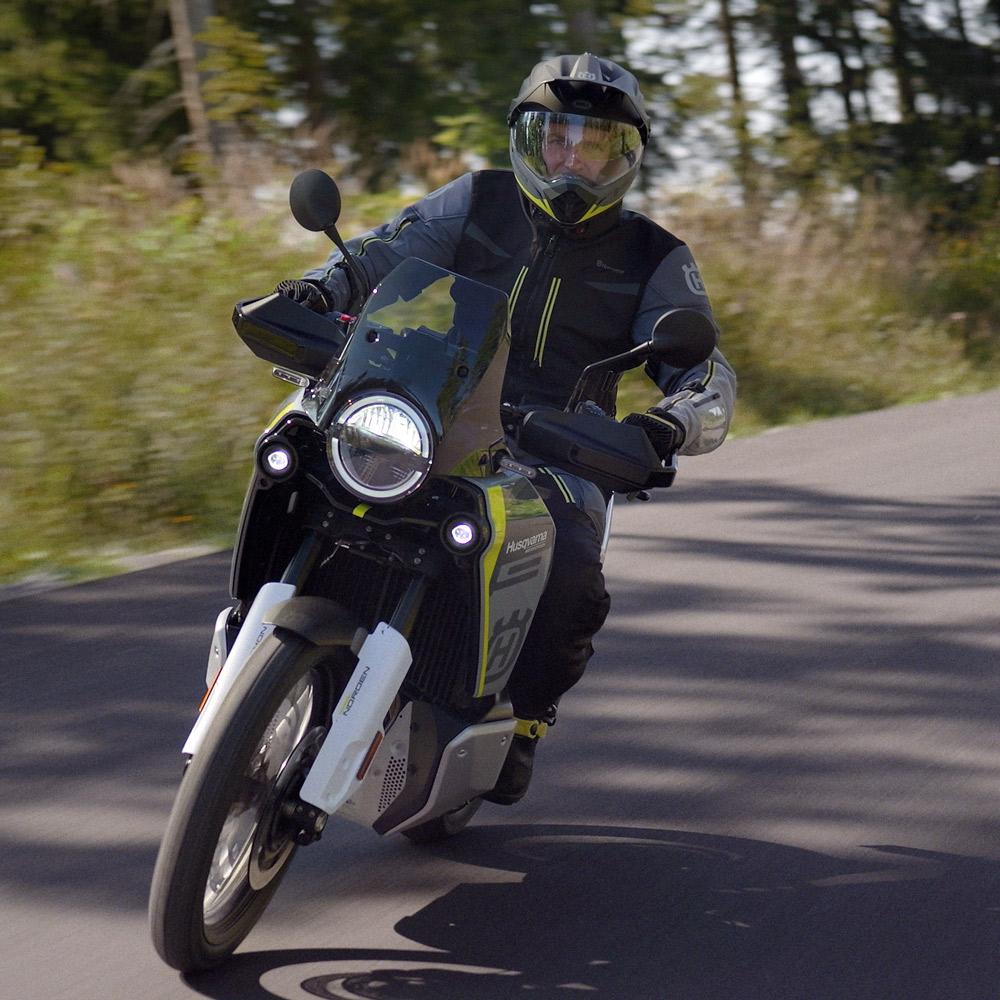2027 Husqvarna Norden 901