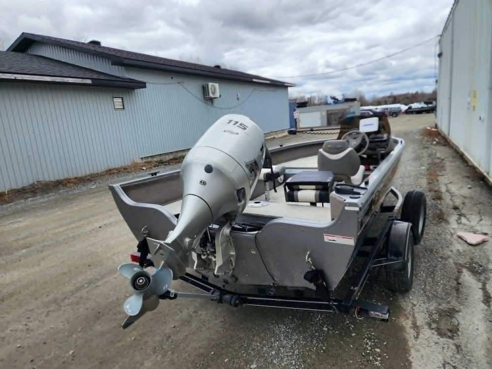 2007 Crestliner 1700 Fishhawk alt