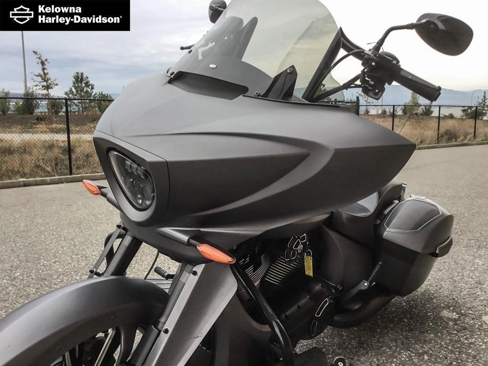 2016 Victory Motorcycles Magnum X-1 Stealth Edition alt