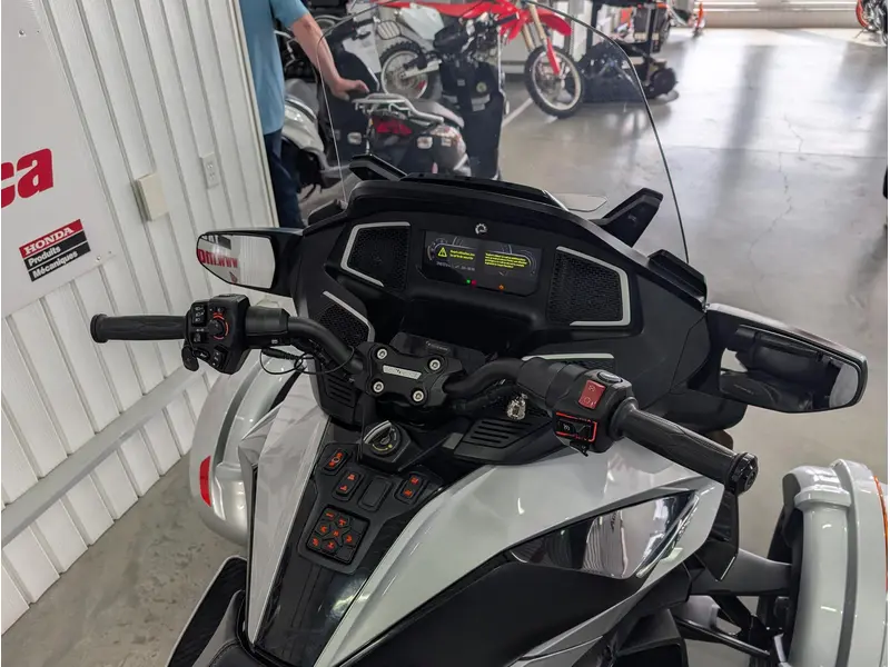 Can-Am SPYDER RT LIMITED SE6 2022