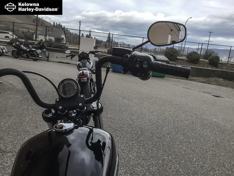 2026 Harley-Davidson FXBB - Street Bob® thumbnail 16