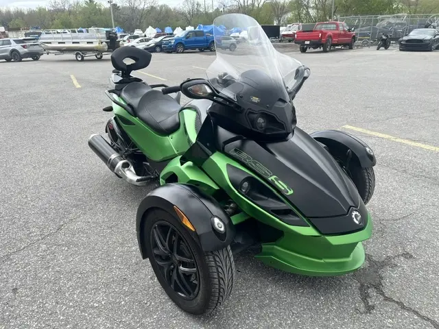 2012 Bombardier RS S 990cc (SE5) thumbnail 3