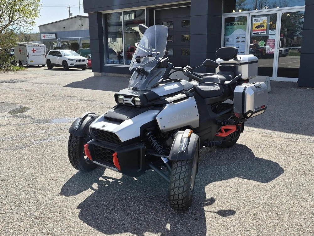 2025 Brp Canyon Xt alt