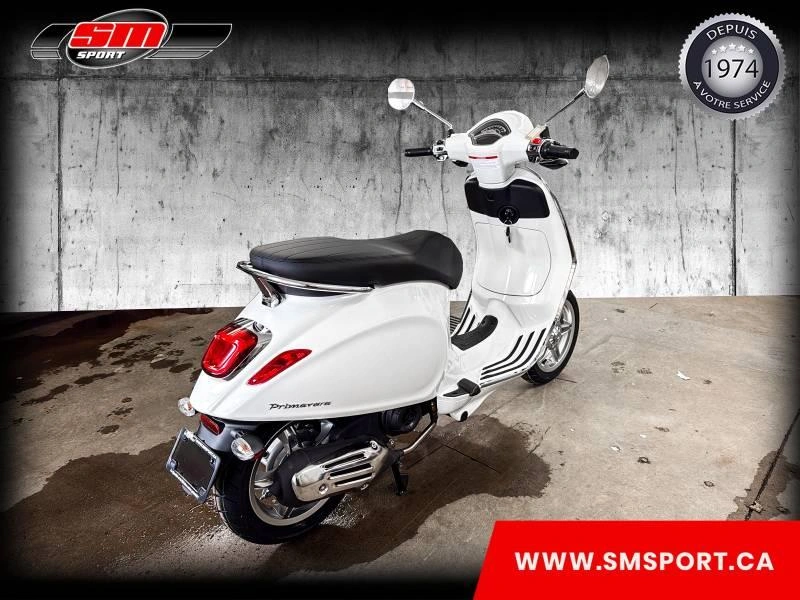 2026 Vespa Primavera 50 alt
