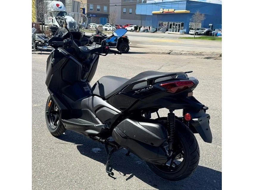 Yamaha Xmax 2025 alt