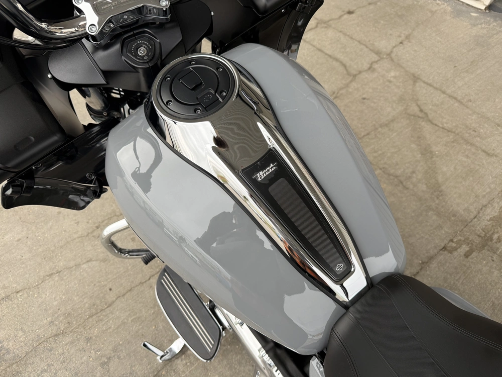 2026 Harley-davidson Road Glide alt