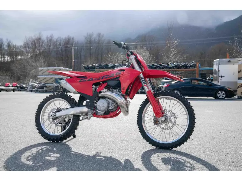 2025 GASGAS MC 250 thumbnail 4