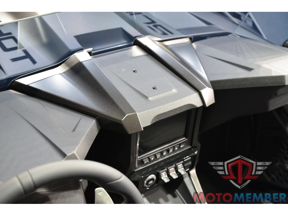 2026 Slingshot R Autodrive alt
