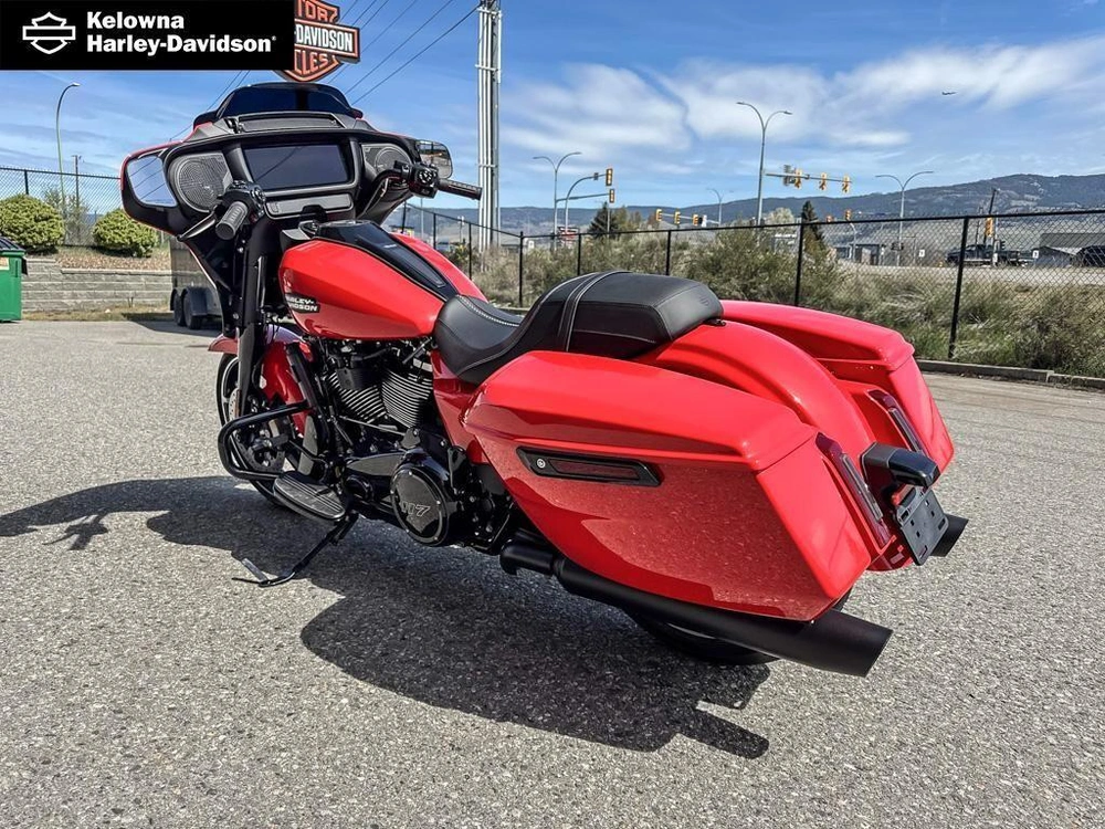 2026 Harley-davidson Flhx - Street Glide® alt