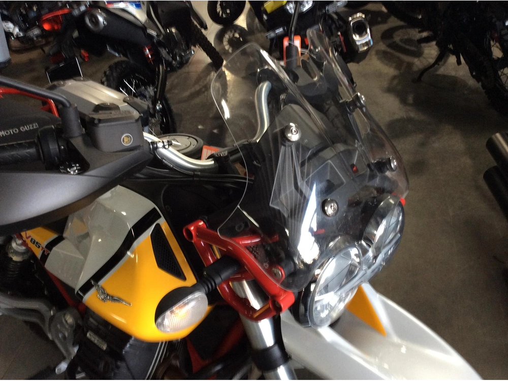 2020 Moto Guzzi V85tt Adventure alt